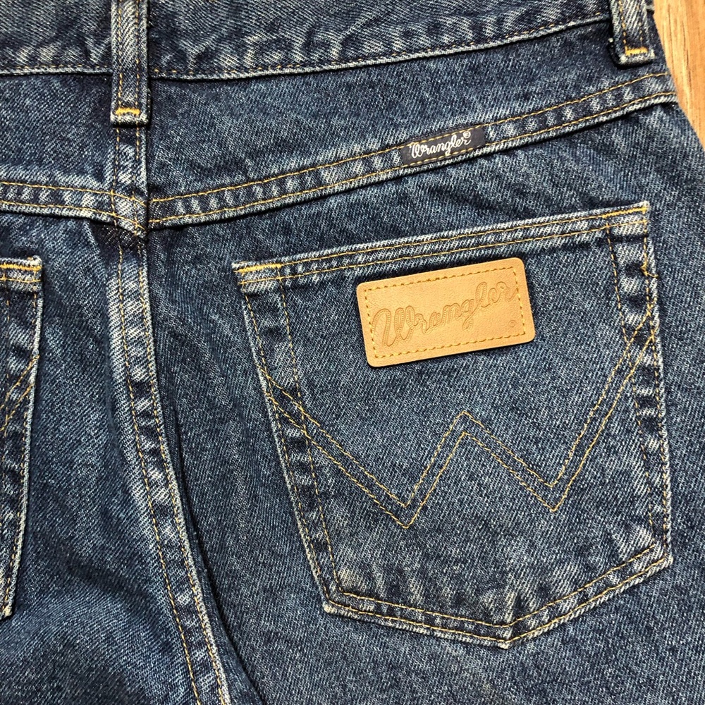 Vintage Wrangler Dark Blue Mid Rise Jeans